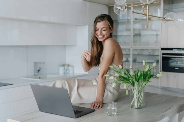 Quelle matière privilégier pour votre nuisette pour femme haut de gamme ?